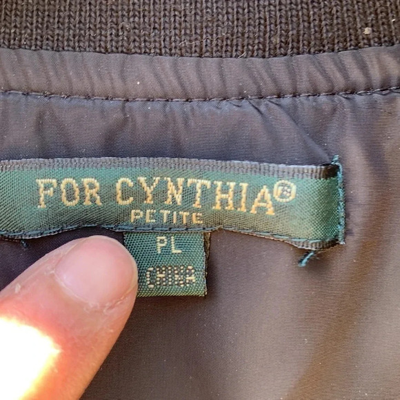 For Cynthia women's PL black embroidered vest - Picture 2 of 4